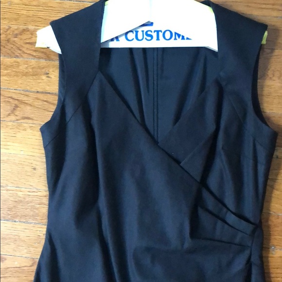 Sleeveless designer dress - Picture 3 of 3